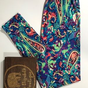Colorful Rainbow Cosmic Paisley Leggings Onesize